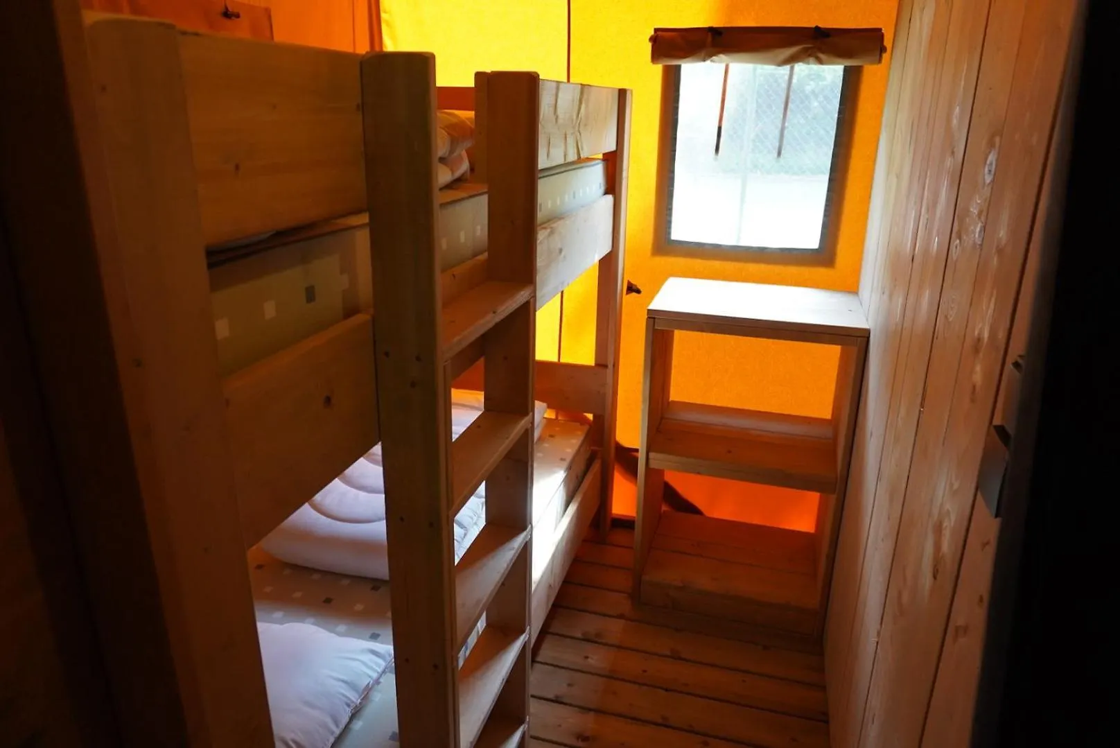 Camping Pittoresque Saint-Parthem